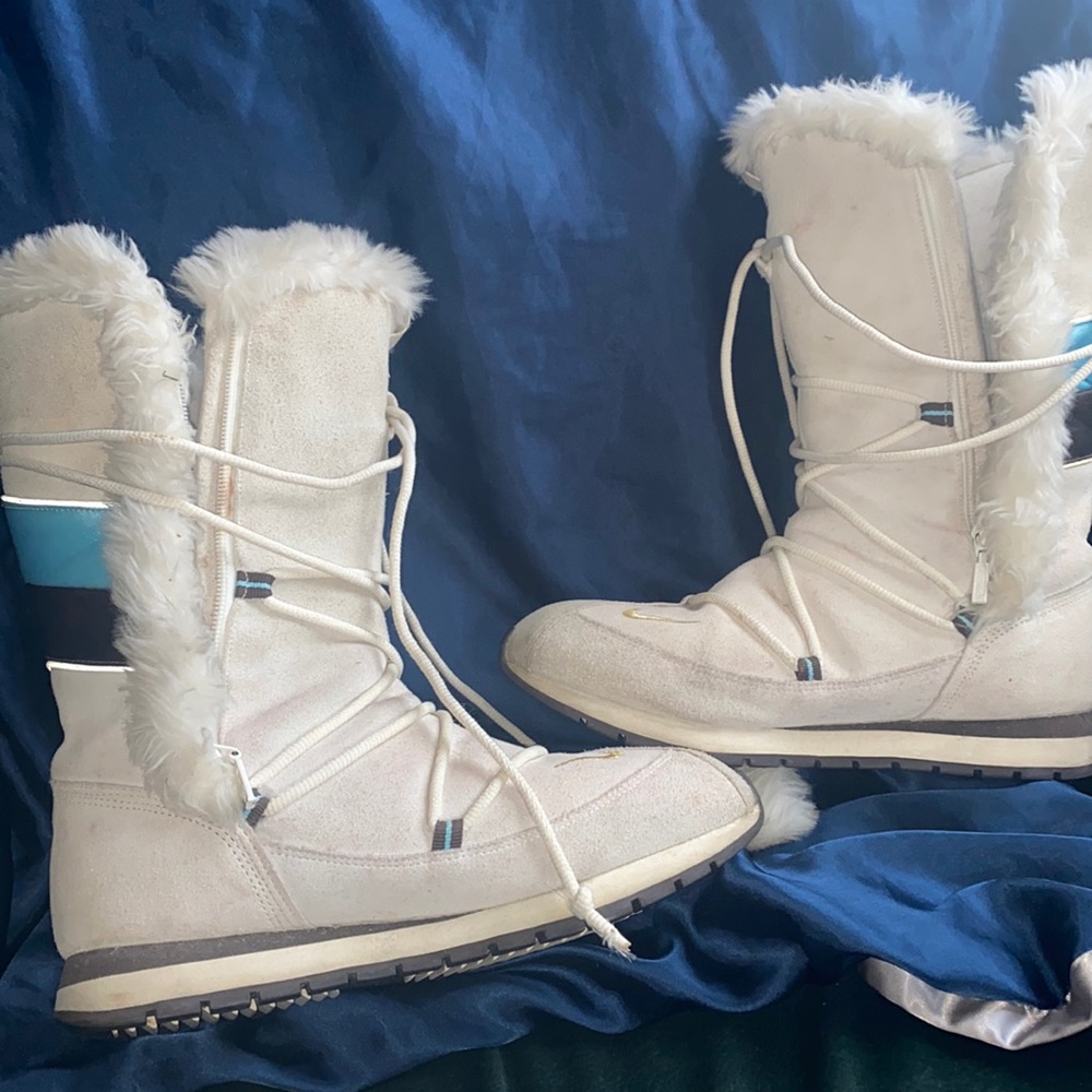 Nike boots